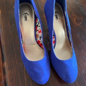 Fioni heels 7.5 in size (4 inch heel)